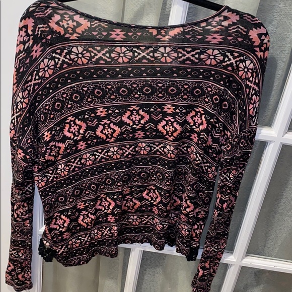 Long Sleeve Justice Top with Lace at the bottom - Picture 2 of 2